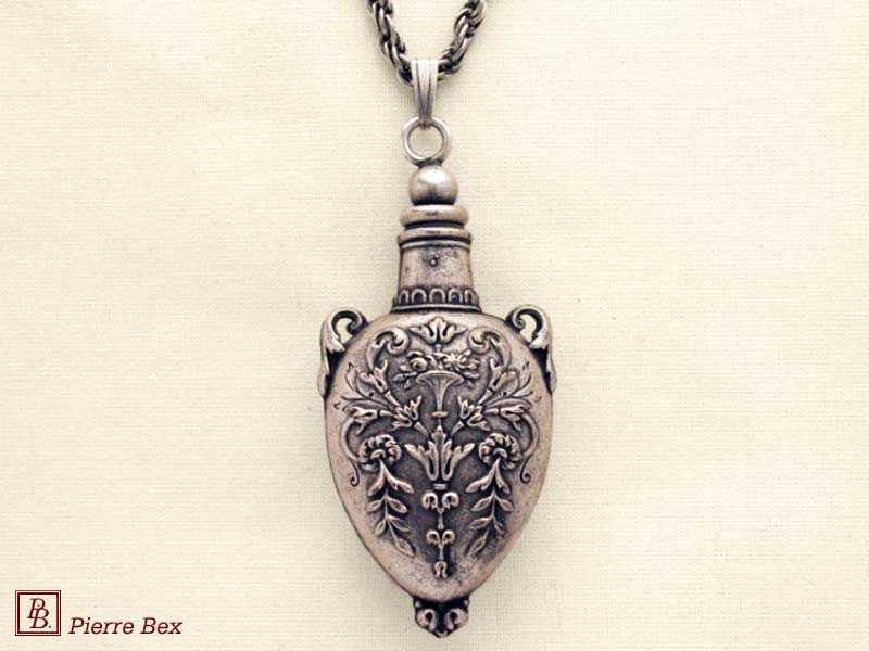 Pierre Bex Art-Nouveau necklace with smelling salt bottle 41243-03