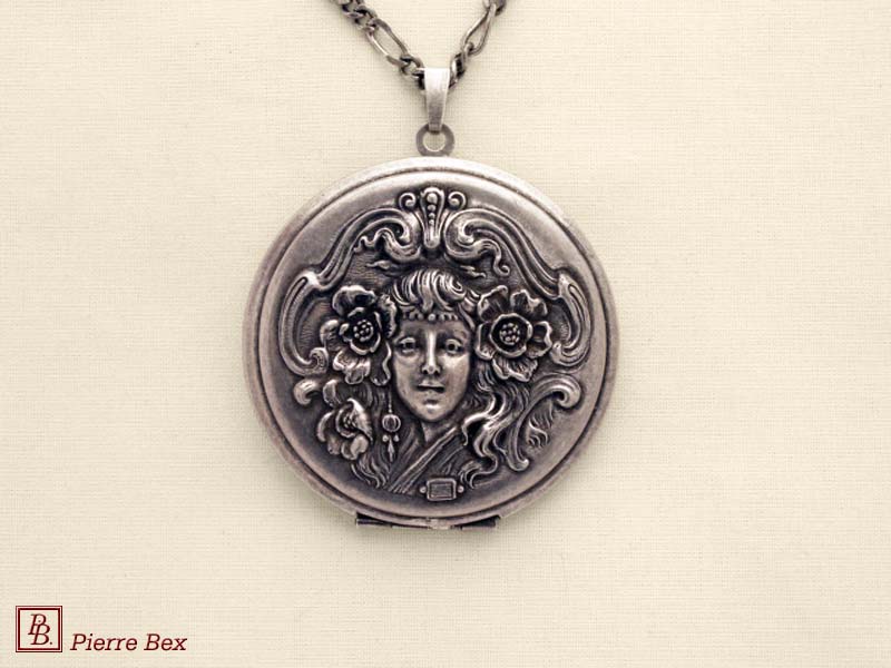 Pierre Bex Art-Nouveau large locket 41263-02