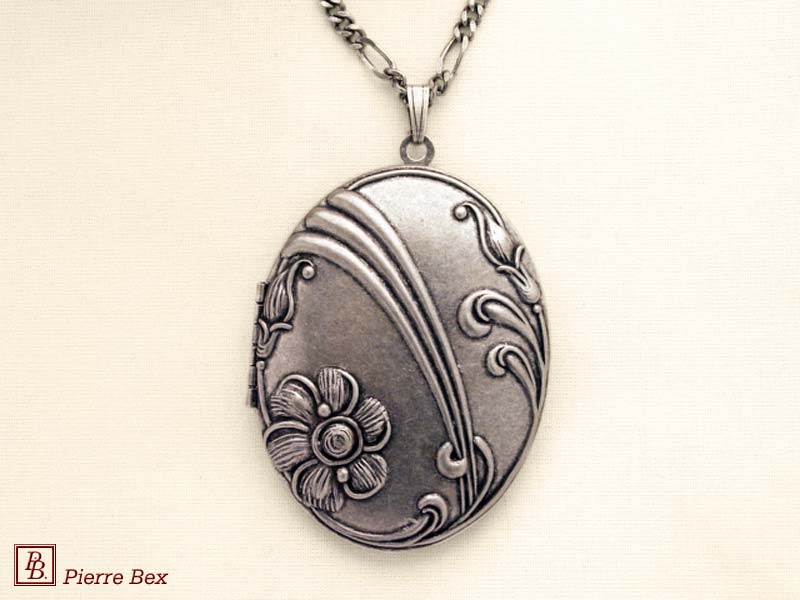 Pierre Bex Art-Nouveau large locket 41263-04