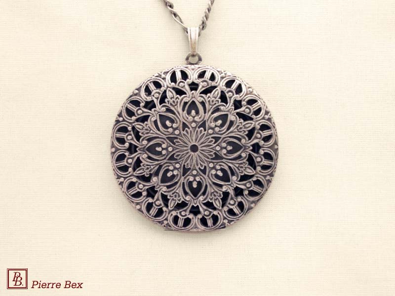 Pierre Bex Art-Nouveau large locket 41273-01