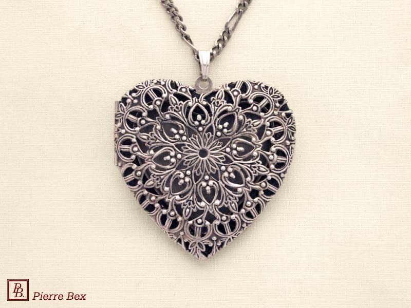 Pierre Bex Art-Nouveau large locket 41273-03