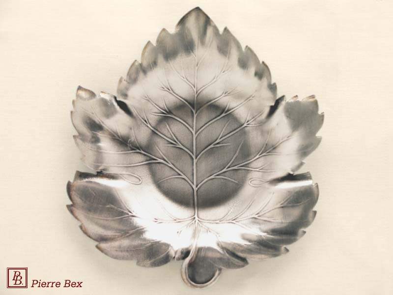 Pierre Bex Art-Nouveau tray wine-leaf 42259-01